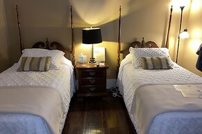 The Belmont Inn by OYO