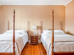 The Belmont Inn by OYO