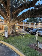 Castillo Inn