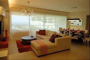 Unlimited Luxury Villas - Del Canto Condo