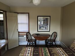 Evergreen Inn