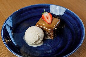 Holiday Inn Express Aberdeen Airport by IHG