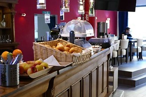 Station Hostel For Backpackers