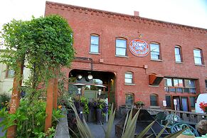 McMenamins Olympic Club