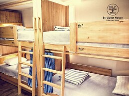 Br. Guesthouse Hongdae
