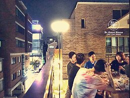 Br. Guesthouse Hongdae