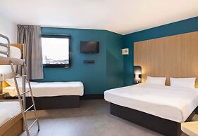 B&B HOTEL Cholet Sud