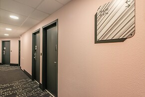 B&B HOTEL Cholet Sud