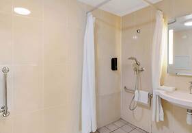B&B HOTEL Dunkerque Centre Gare