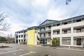 B&B HOTEL Grenoble Université 1