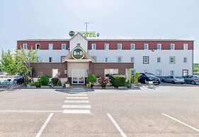 B&B HOTEL Lyon St Bonnet Mi-Plaine