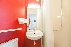 B&B HOTEL LYON St Bonnet Mi-Plaine