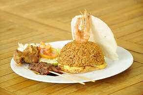 Pose in Solo by Wstay