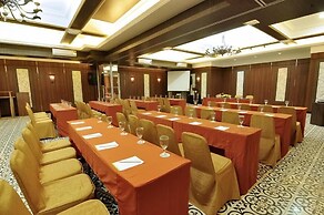 Pose in Solo by Wstay