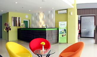 Pose in Solo by Wstay