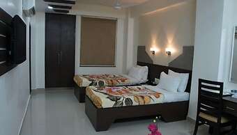Orchid Business Luxury Hotel