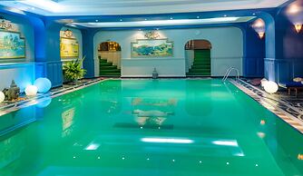 Hôtel Colbert Spa & Casino