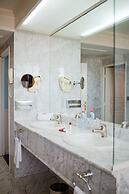 Hôtel Colbert Spa & Casino