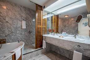 Hôtel Colbert Spa & Casino