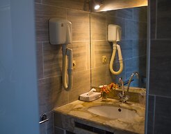 Hôtel Colbert Spa & Casino