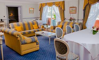 Hôtel Colbert Spa & Casino