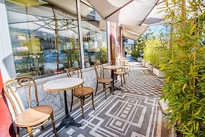 Hôtel Colbert Spa & Casino