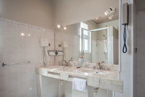 Hôtel Colbert Spa & Casino