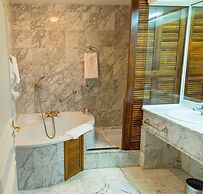 Hôtel Colbert Spa & Casino