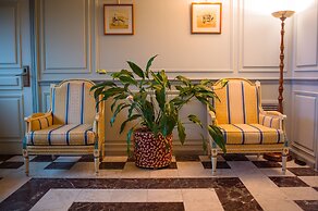 Hôtel Colbert Spa & Casino