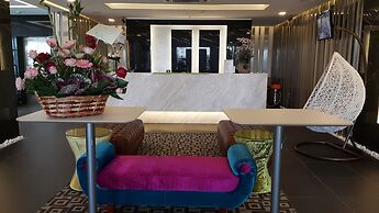 M Design Hotel at Shamelin Perkasa