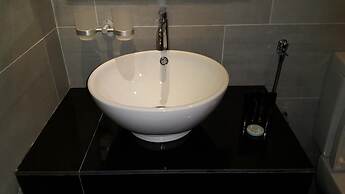 M Design Hotel at Shamelin Perkasa