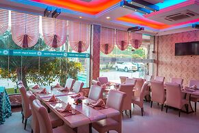 Greenlight Hotel