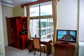 Greenlight Hotel