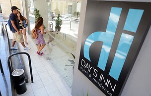 Day's Inn Hotel and Residence