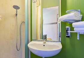 B&B HOTEL Strasbourg Nord Artisans