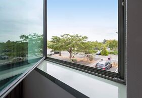 B&B HOTEL Toulouse Basso Cambo