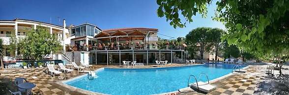 Theofilos Classic Hotel