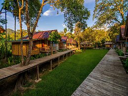 Khao Sok Cabana Resort