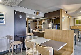 B&B HOTEL Clermont-Ferrand Le Brézet Aéroport