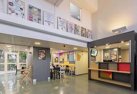 B&B HOTEL Douai Parc des Expos Cuincy