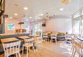 B&B HOTEL Paris Malakoff Parc des Expositions