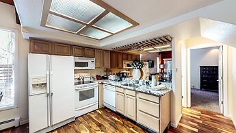 North Lake Lodges & Villas