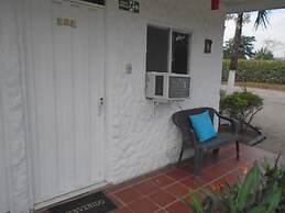 Hotel Campestre Llano Dorado