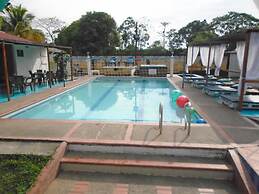 Hotel Campestre Llano Dorado