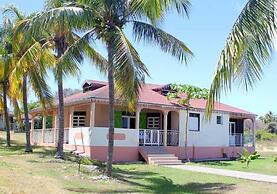 Village Bungalows Chez Honore