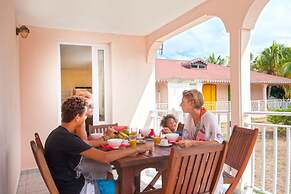 Village Bungalows Chez Honore