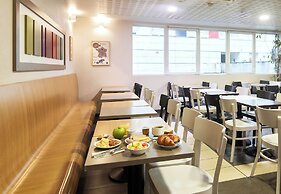 B&B HOTEL Paris Le Bourget