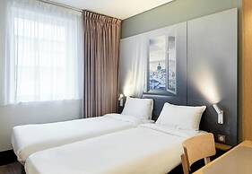 B&B HOTEL Paris Le Bourget