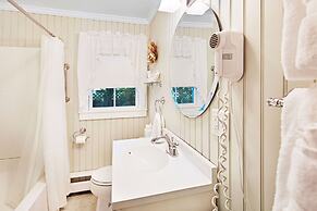 The Lightkeepers Inn