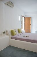 George & Irene Hotel